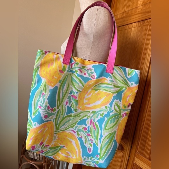 Lilly Pulitzer for Estée Lauder Vibrant Shoulder Bag Tote - Picture 3 of 8